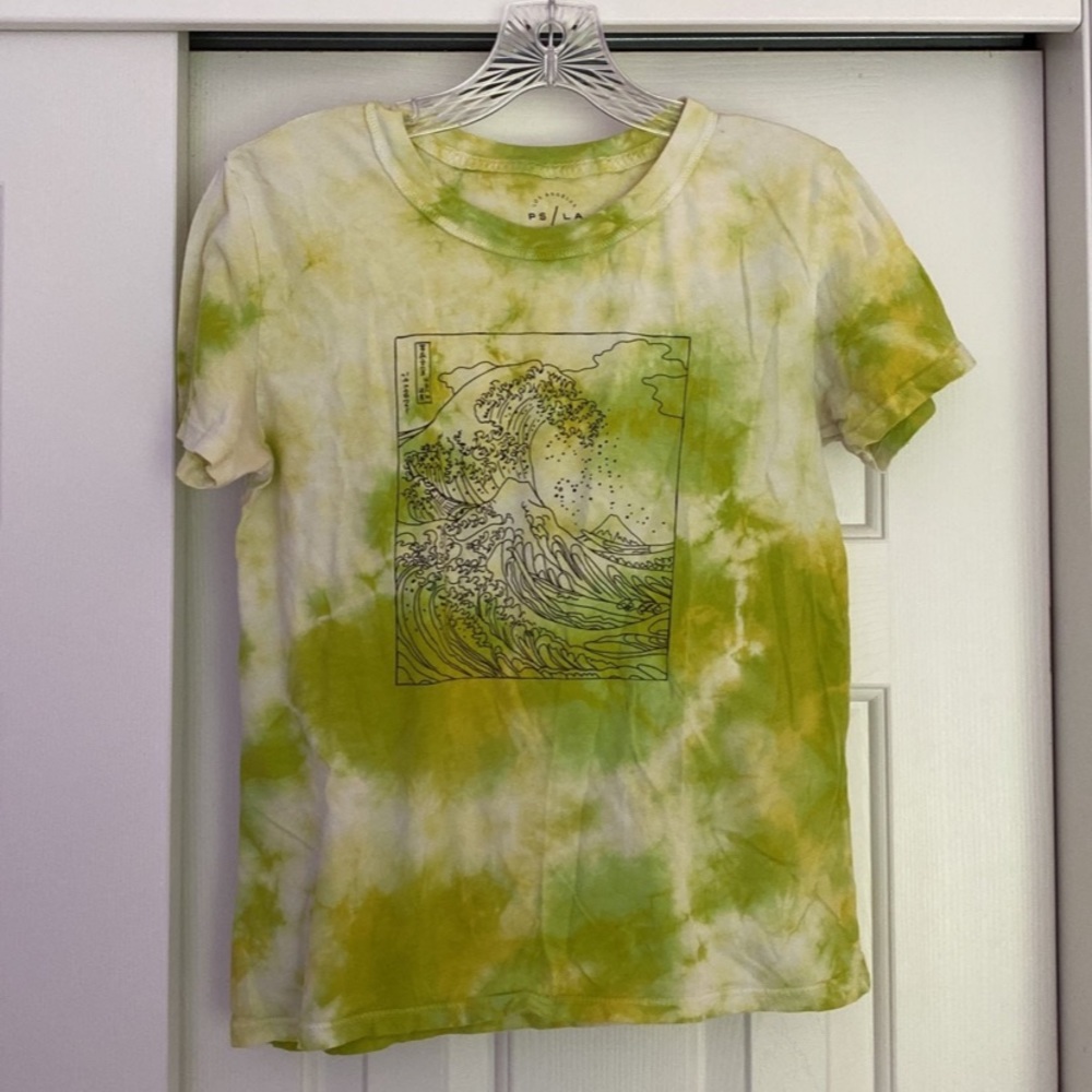 Green tie dye tshirt